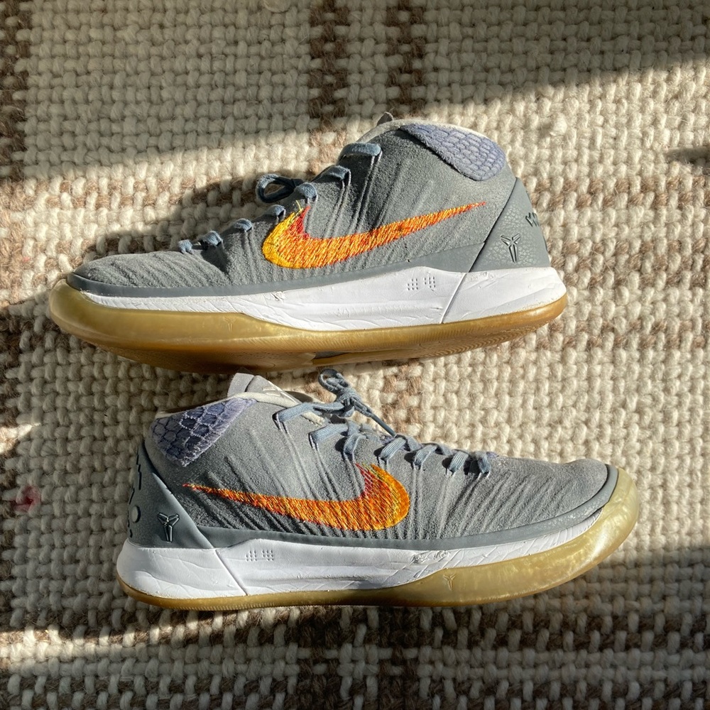 Kobe AD Mid